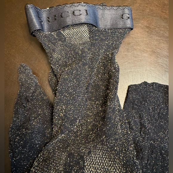 New Authentic Gucci GG Supreme Logo Tights Black Gold Size S - Picture 3 of 10